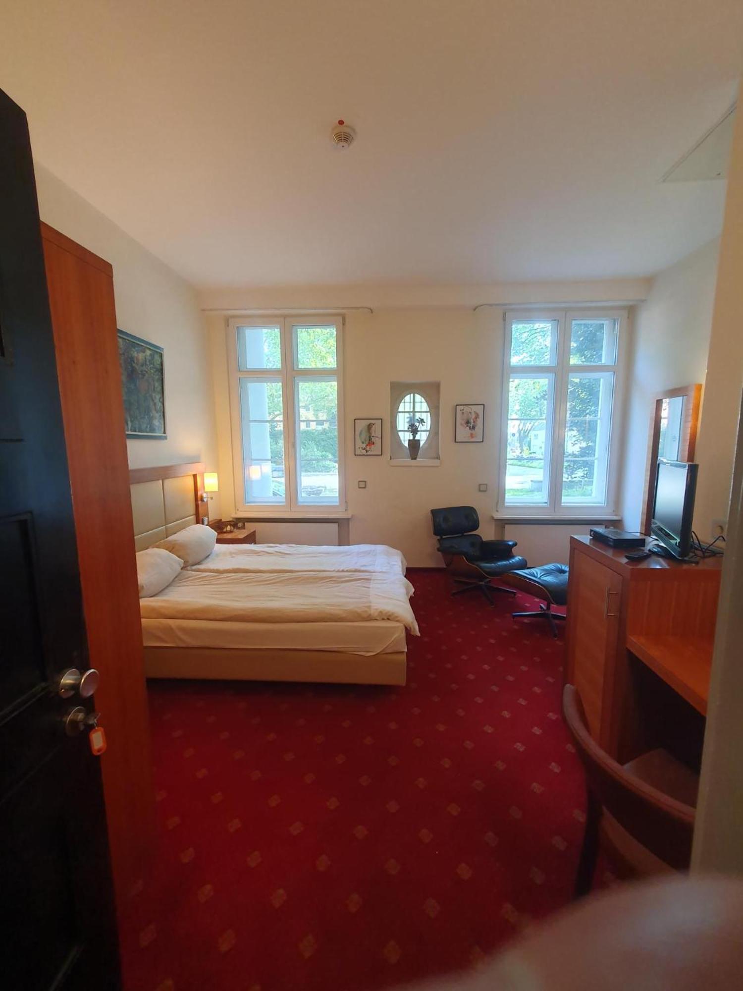 Die Villa, Zimmer 26, Dz Leverkusen Exterior foto